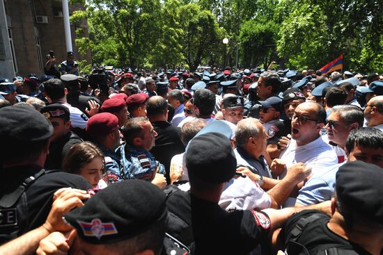 Armenia Opposition Protests