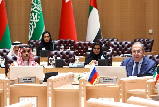 Saudi Arabia Russia