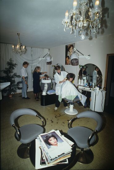 Ginseng wellness parlor