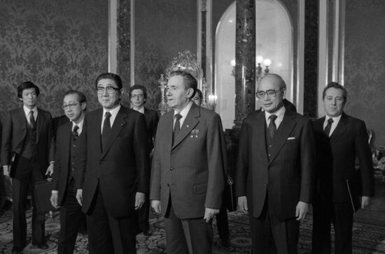 Japanese delegation visits Moscow