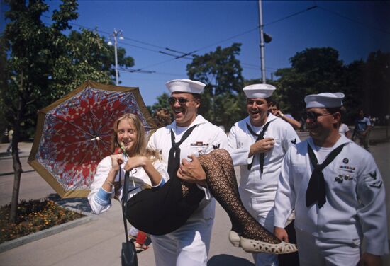 US Navy ships call at Sevastopol