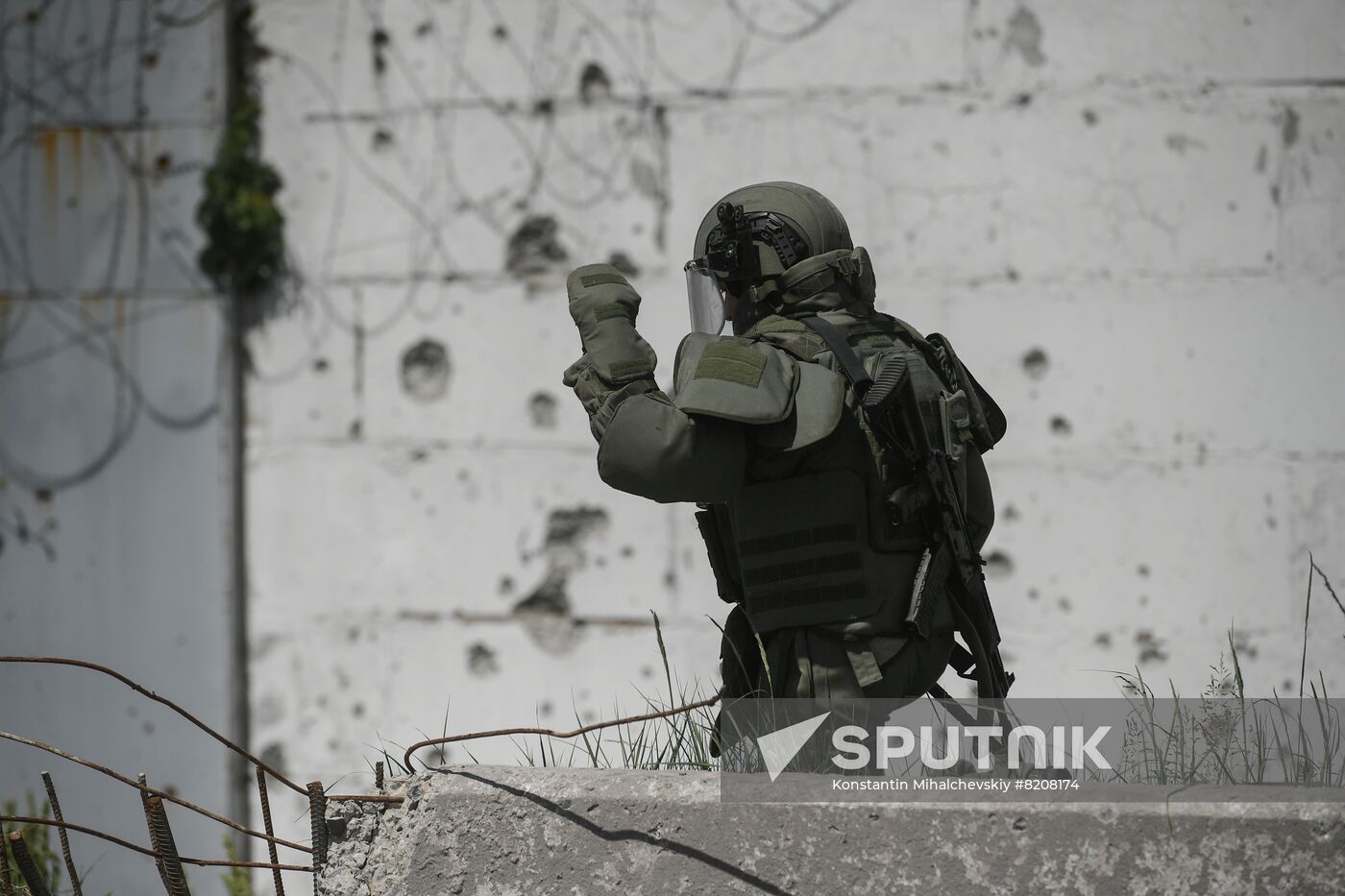 DPR Russia Ukraine Military Operation Demining