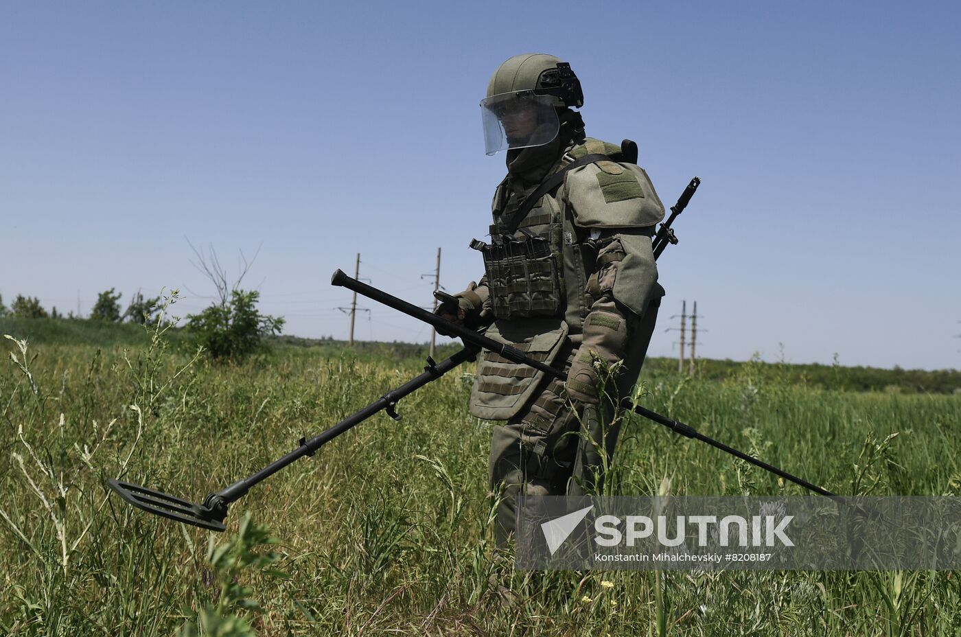 DPR Russia Ukraine Military Operation Demining