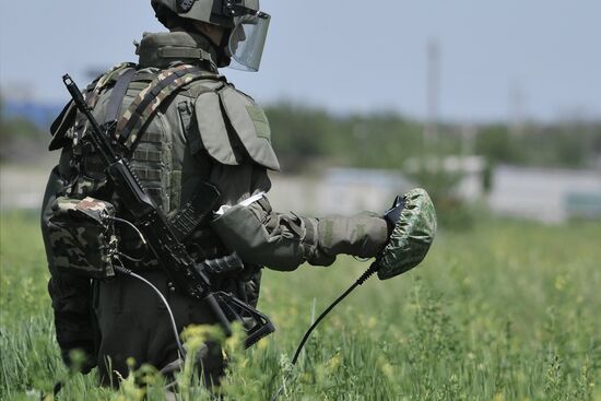 DPR Russia Ukraine Military Operation Demining