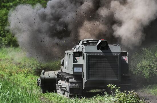 DPR Russia Ukraine Military Operation Demining