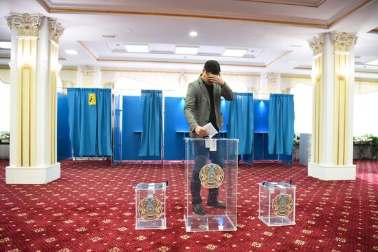 Worldwide Kazakhstan Constitutional Amendments Referendum
