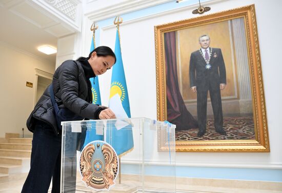 Worldwide Kazakhstan Constitutional Amendments Referendum