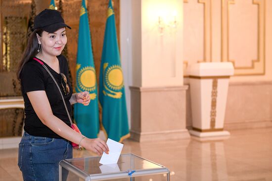 Worldwide Kazakhstan Constitutional Amendments Referendum