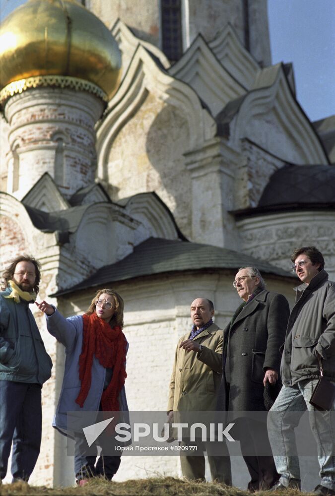 Russian researchers of medieval art