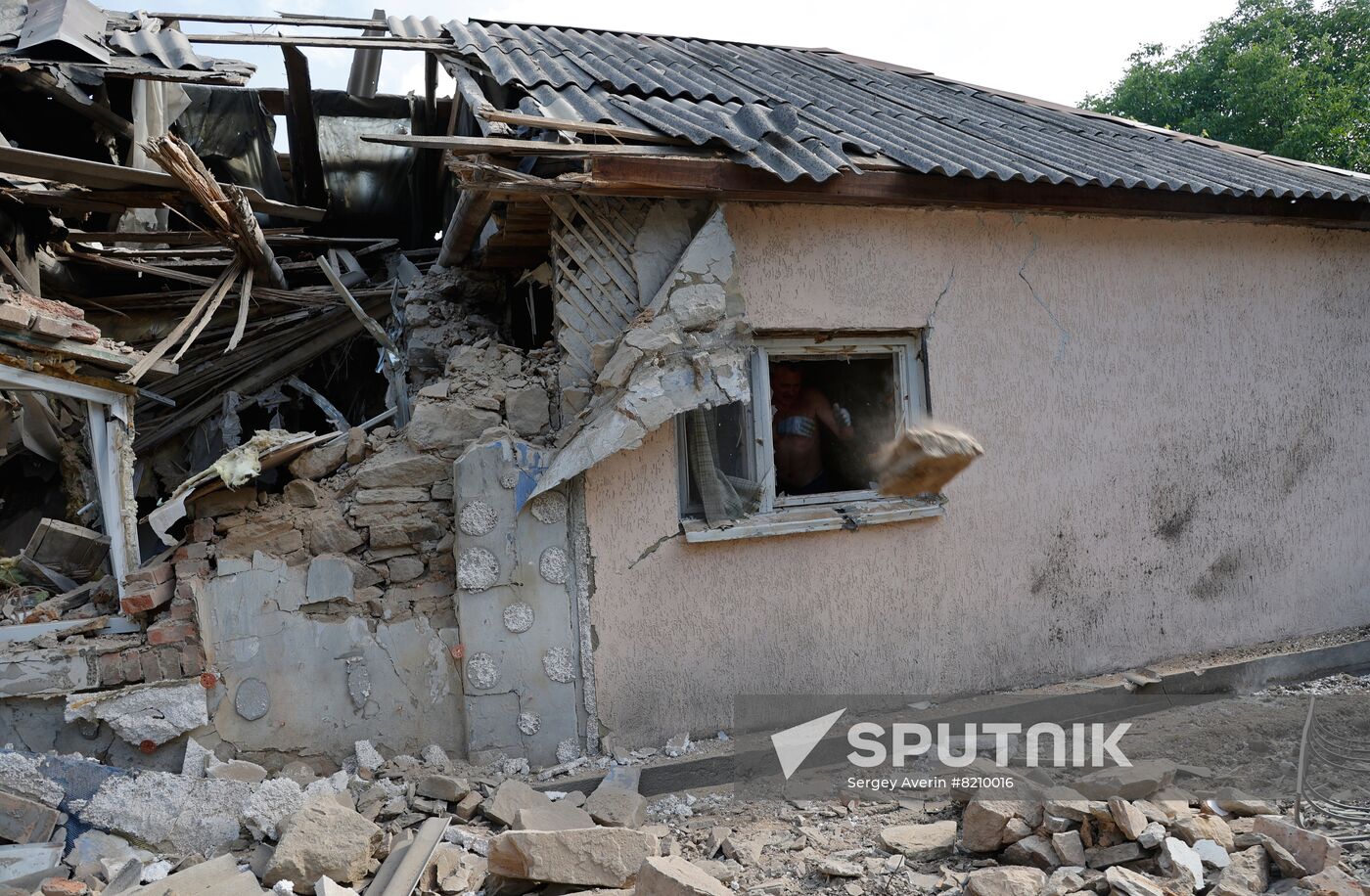 DPR Russia Ukraine Military Operation Shelling Aftermath