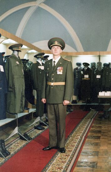 Soviet soldiers' new uniform