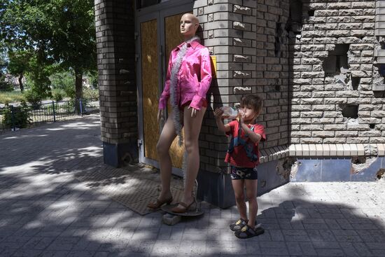 DPR Russia Ukraine Military Operation Daily Life