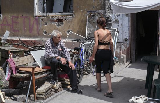 DPR Russia Ukraine Military Operation Daily Life