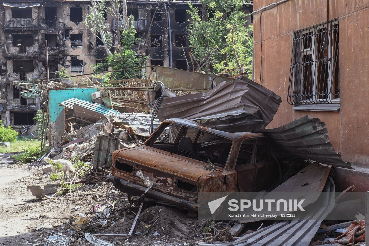DPR Russia Ukraine Military Operation Daily Life
