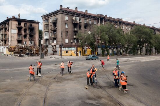 DPR Russia Ukraine Military Operation Daily Life