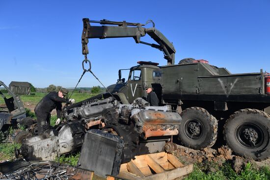 Ukraine Russia Military Operation Equipment Maintenance