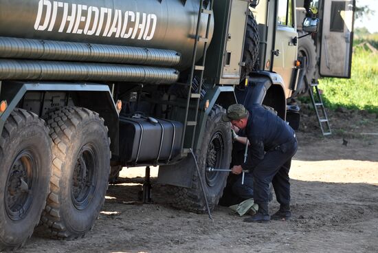 Ukraine Russia Military Operation Equipment Maintenance