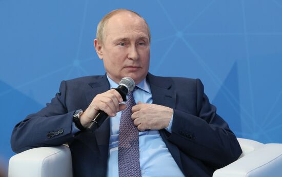 Russia Putin SPIEF Youth Participants