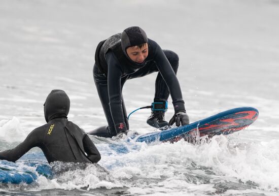 Russia Surfing