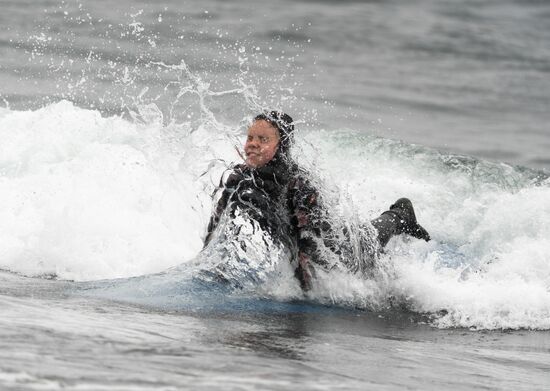 Russia Surfing