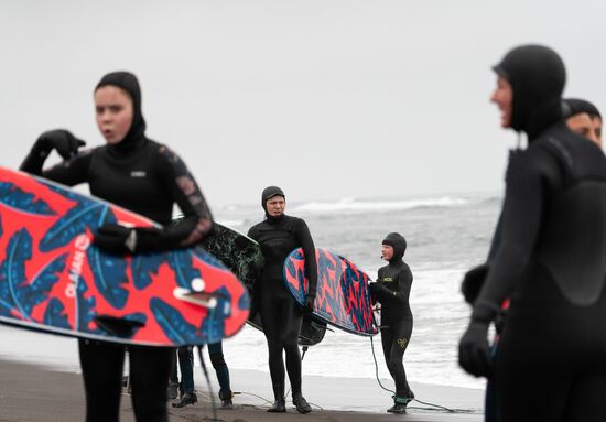 Russia Surfing