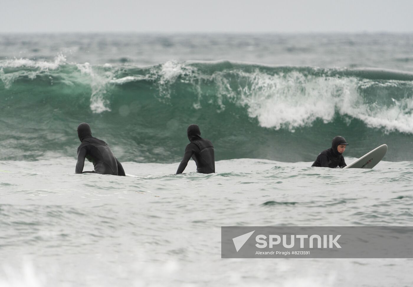 Russia Surfing