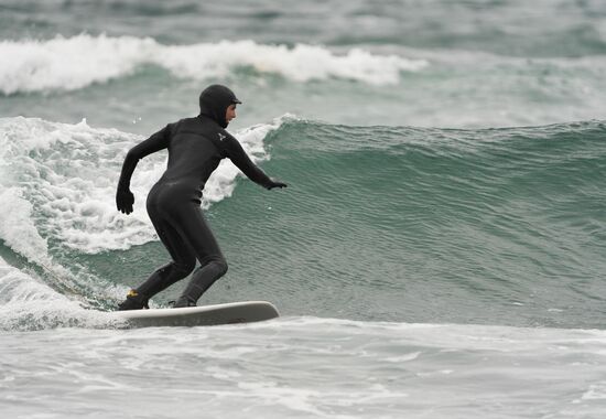 Russia Surfing