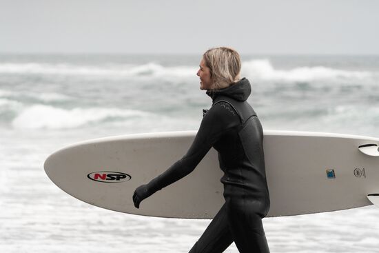 Russia Surfing