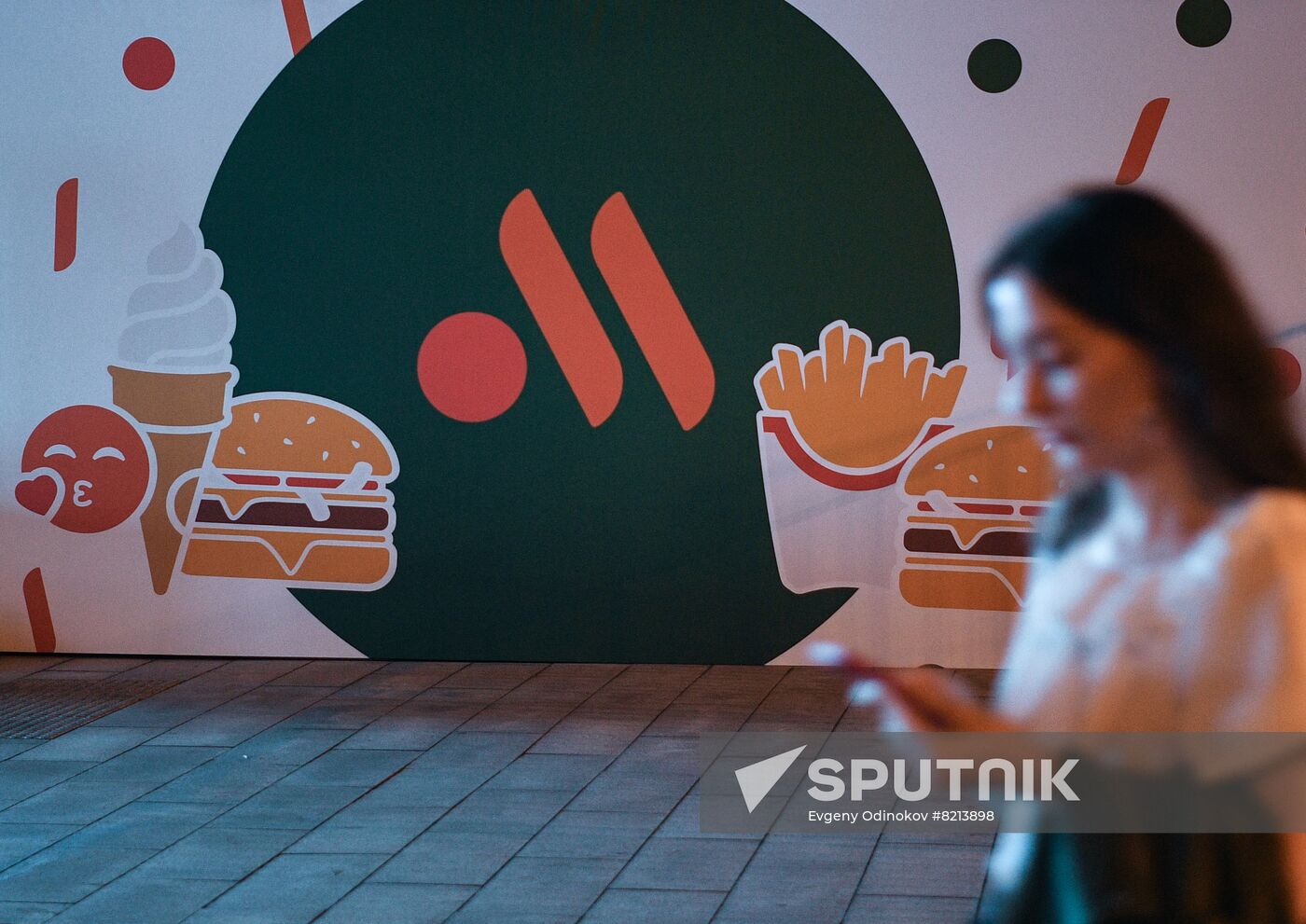 New Vkusno I Tocka (Tasty and That's It) fast-food chain opens in Moscow