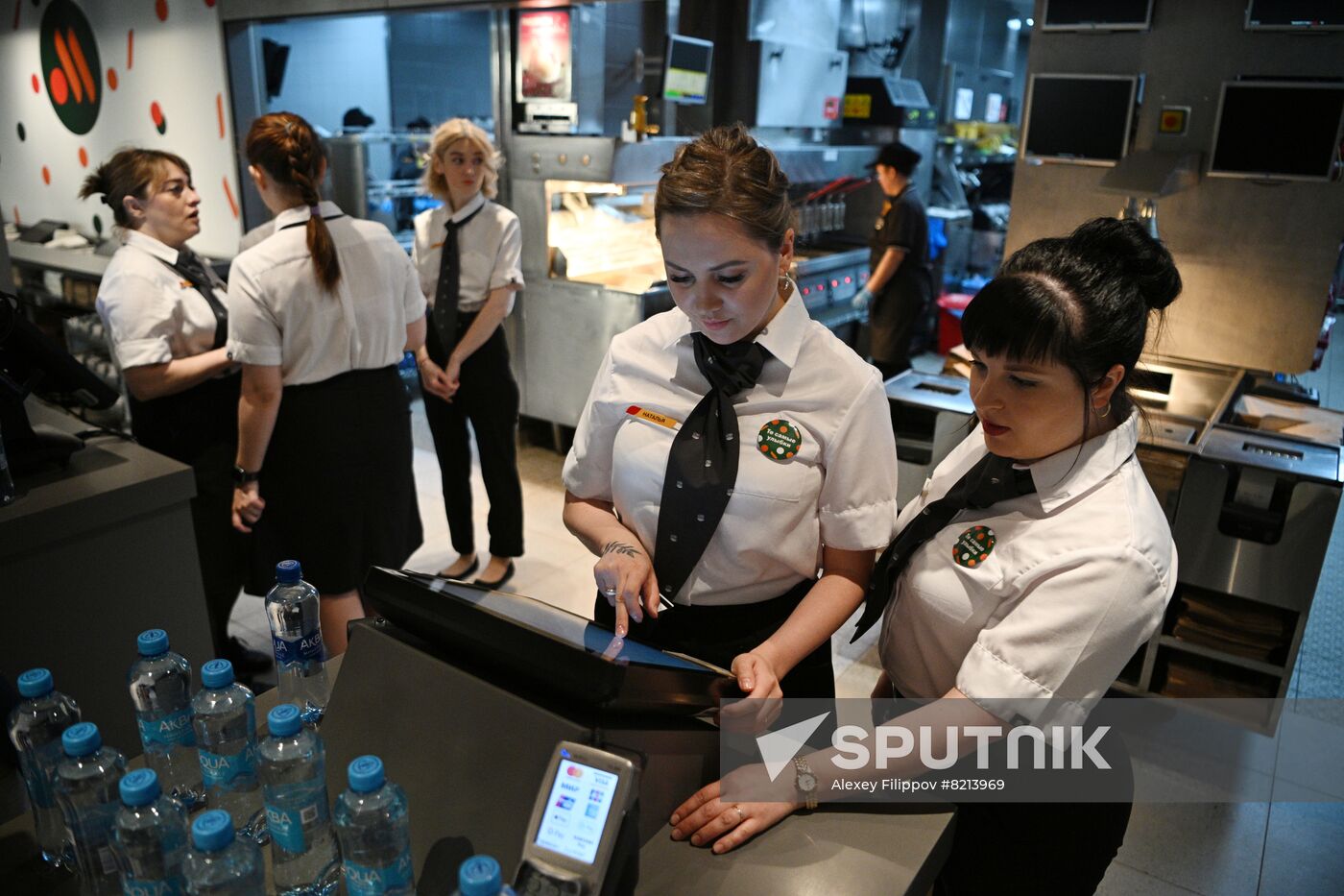 New Vkusno I Tocka (Tasty and That's It) fast-food chain opens in Moscow