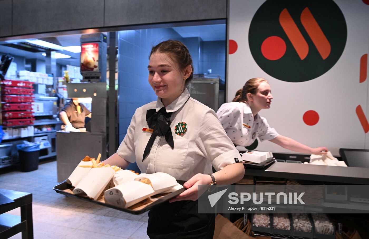 New Vkusno I Tocka (Tasty and That's It) fast-food chain opens in Moscow
