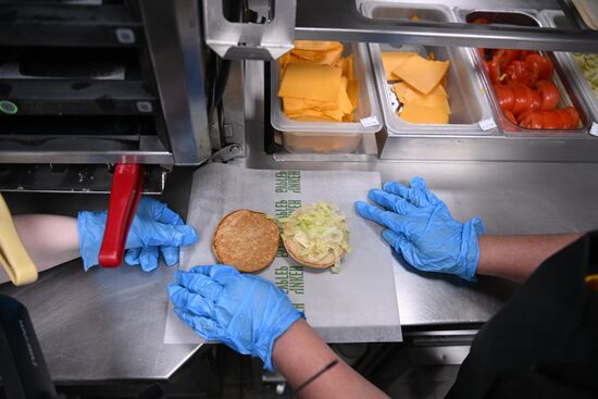 New Vkusno I Tocka (Tasty and That's It) fast-food chain opens in Moscow