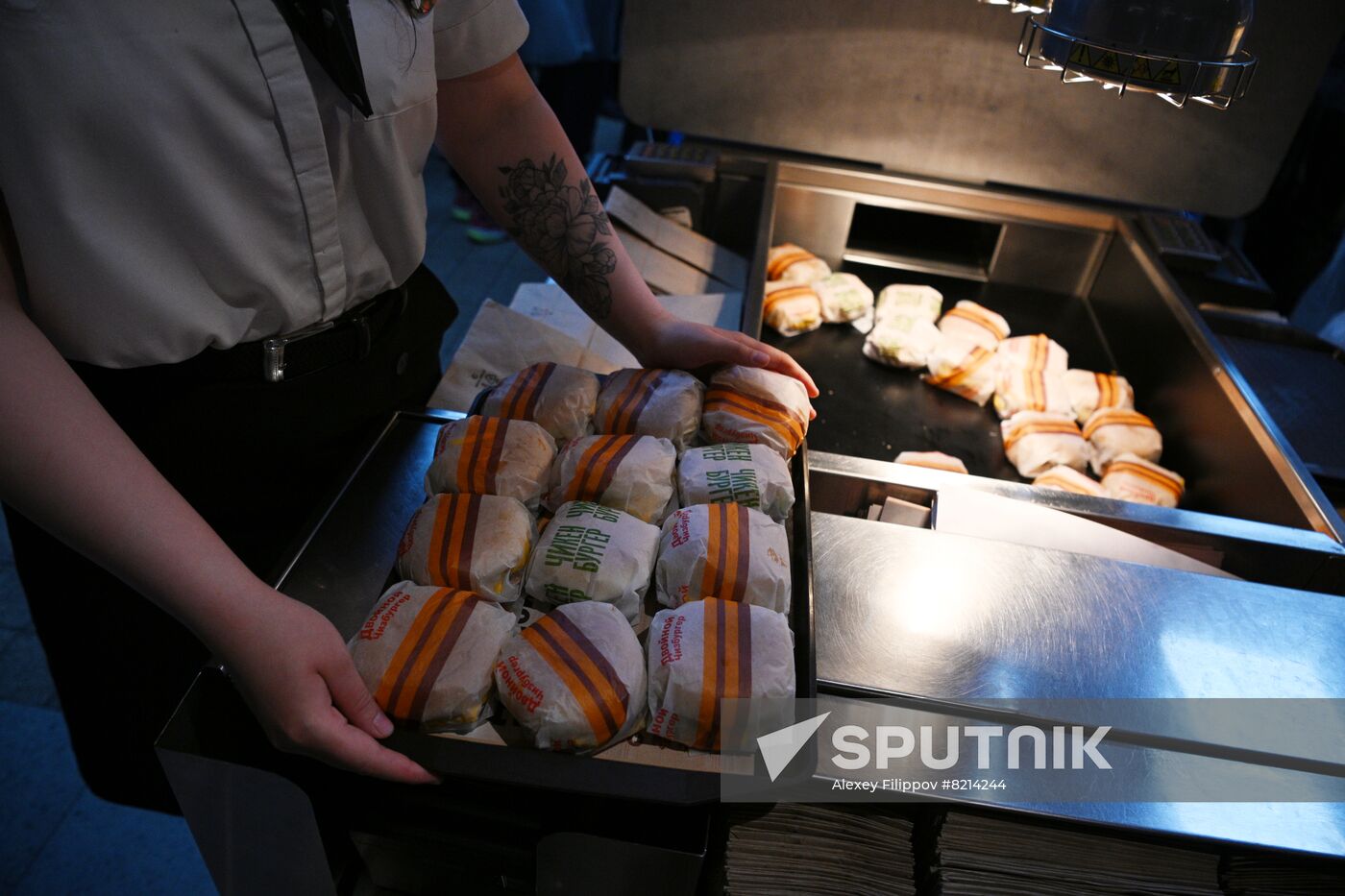 New Vkusno I Tocka (Tasty and That's It) fast-food chain opens in Moscow