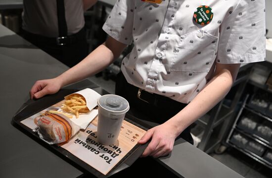 New Vkusno I Tocka (Tasty and That's It) fast-food chain opens in Moscow