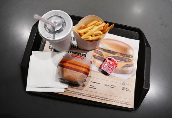 New Vkusno I Tocka (Tasty and That's It) fast-food chain opens in Moscow
