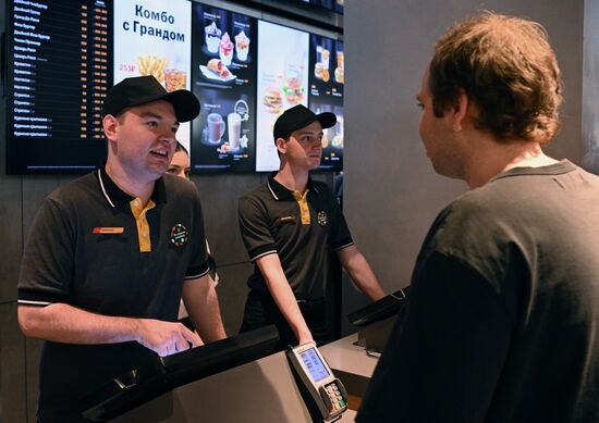 New Vkusno I Tocka (Tasty and That's It) fast-food chain opens in Moscow