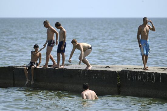 DPR Russia Ukraine Military Operation Daily Life