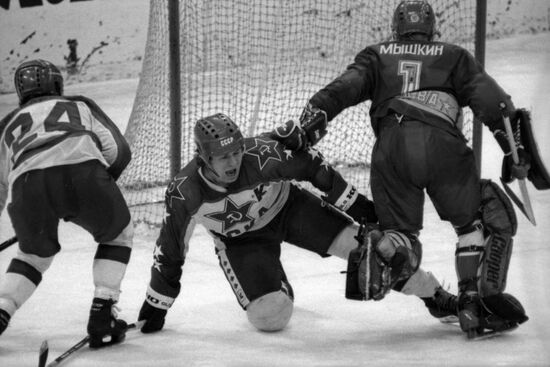 Hockey player Vyacheslav Fetisov