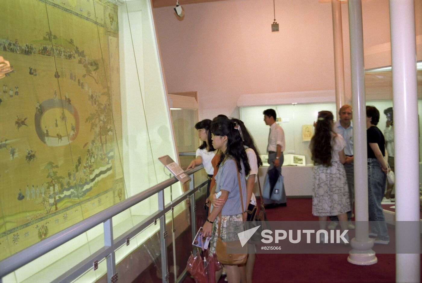 International exhibition "Nagasaki: 1990 Trip"