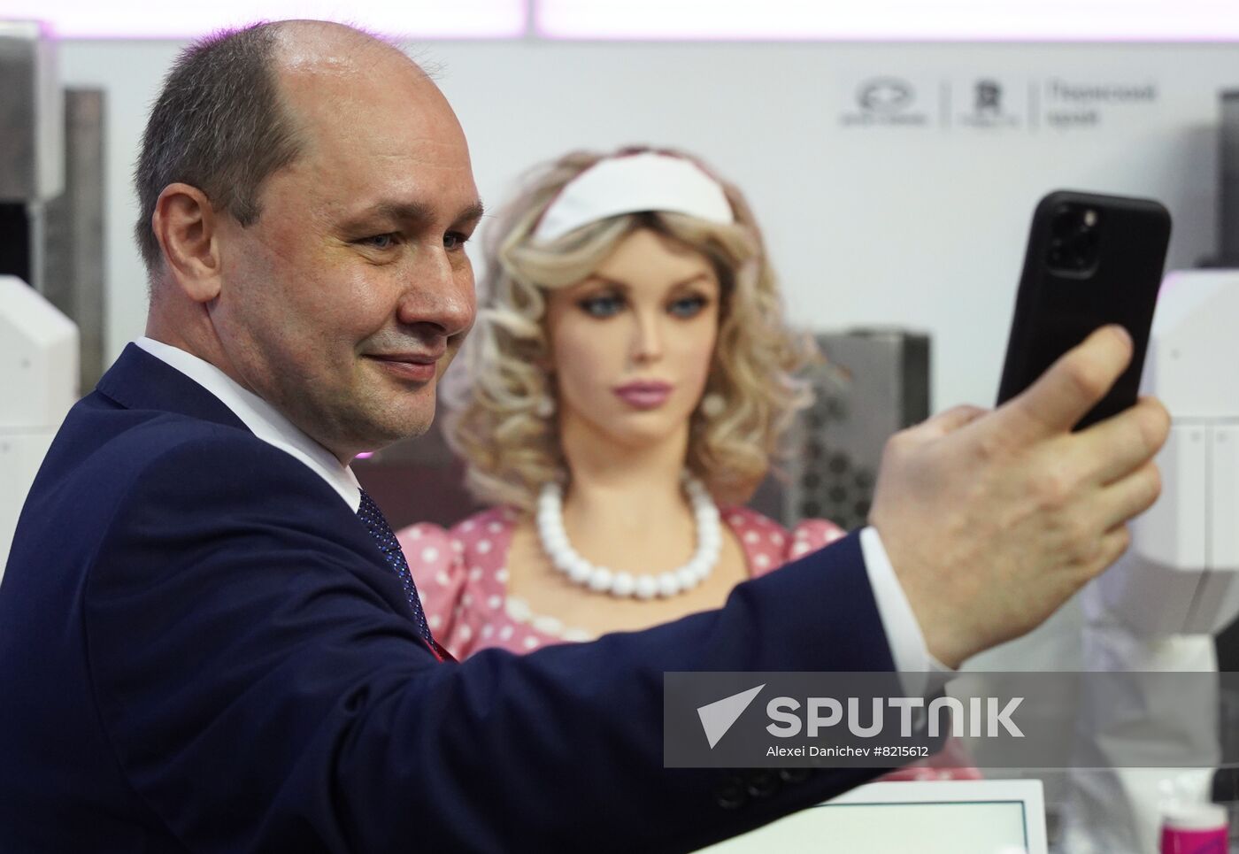 Russia SPIEF Sidelines