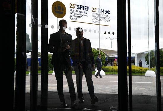 Russia SPIEF Sidelines