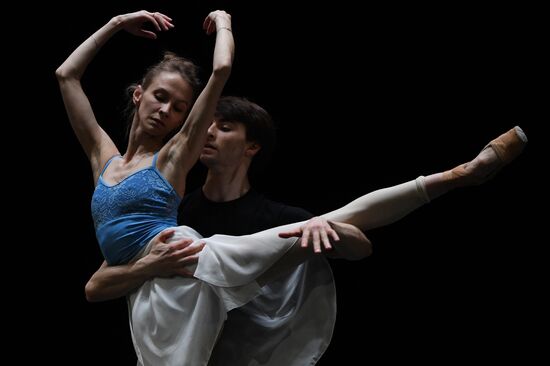 Russia Ballet Modern Choreography Evening Rehearsal