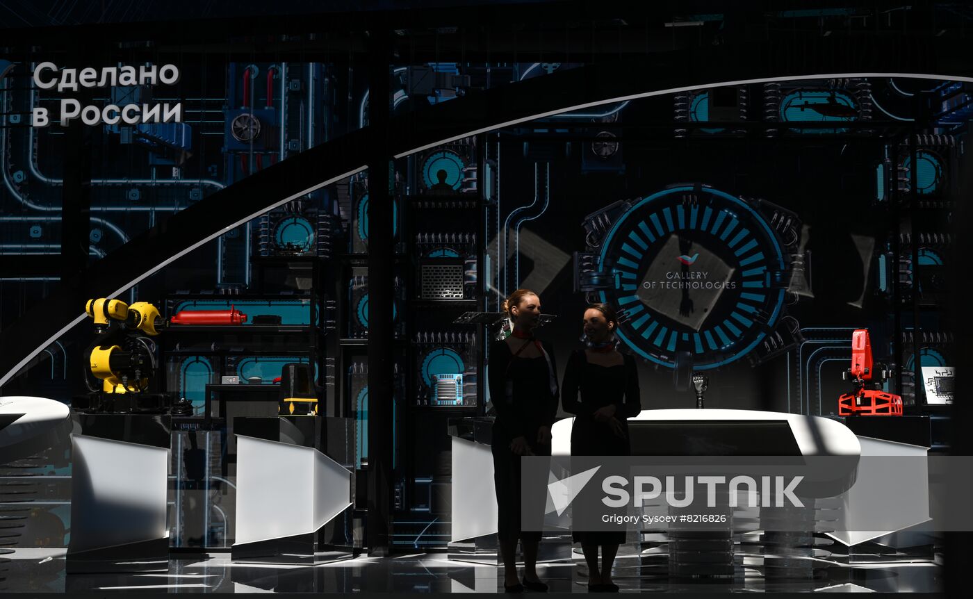 Russia SPIEF Sidelines
