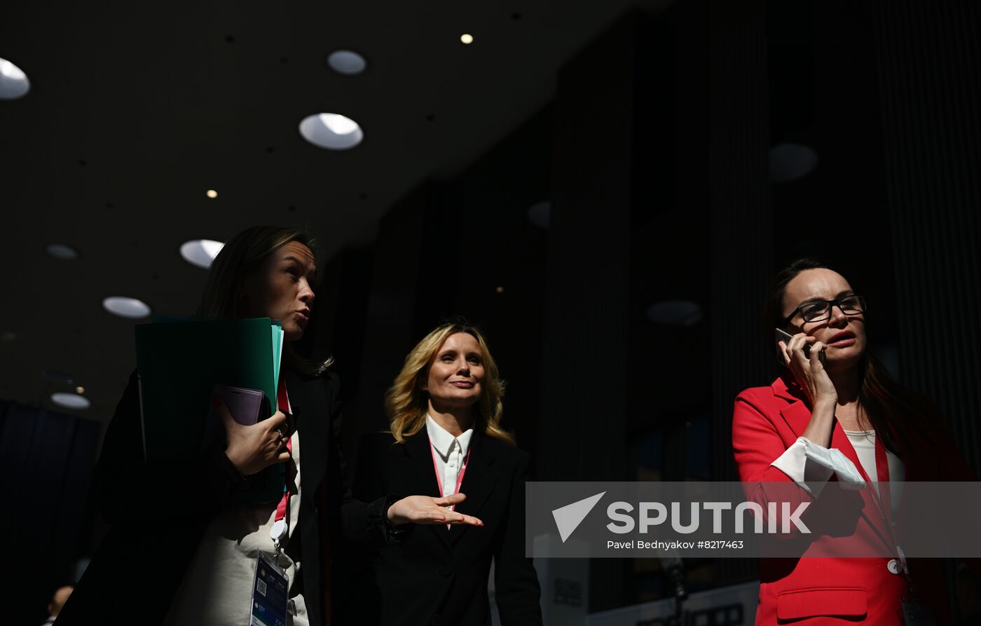 Russia SPIEF Sidelines