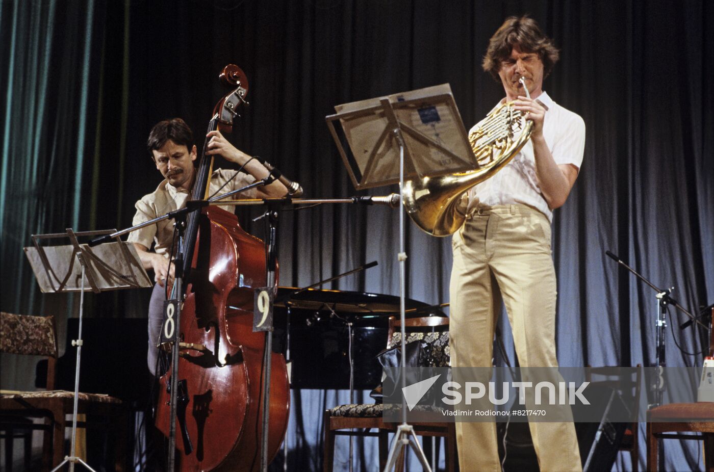 Music band conducted by Oleg Lundstrem