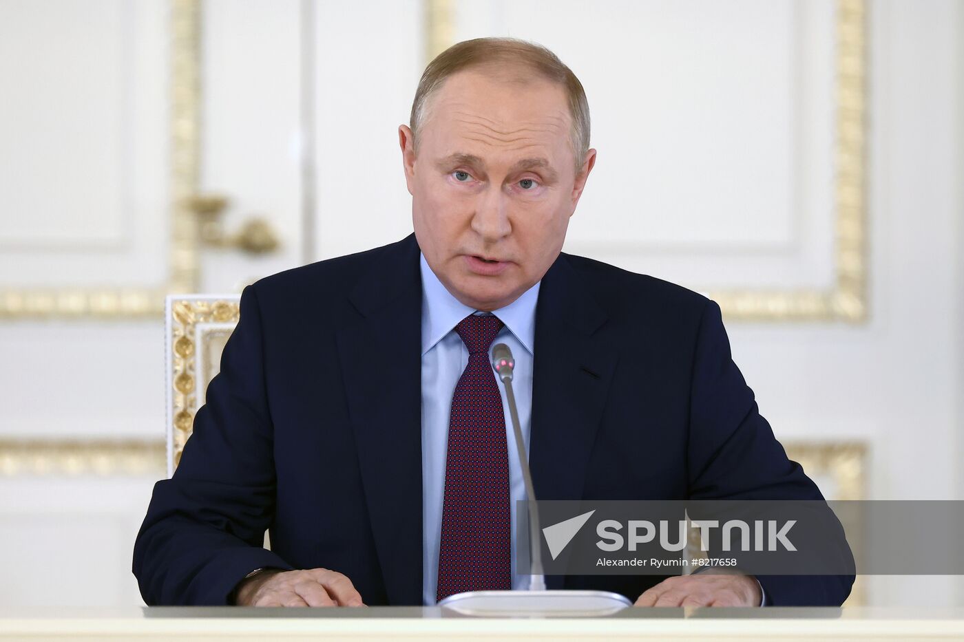 Russia SPIEF Putin Car Industry