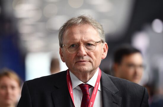 Russia SPIEF Sidelines