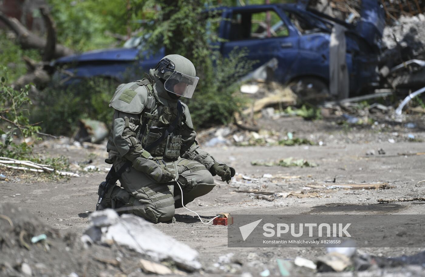 DPR Russia Ukraine Military Operation Demining