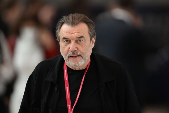 Russia SPIEF Sidelines