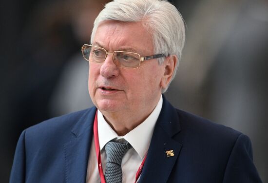 Russia SPIEF Sidelines